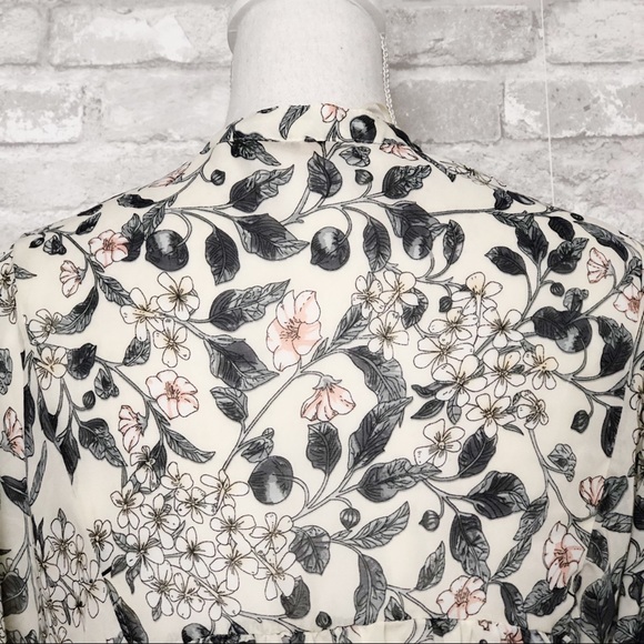 BISHOP + YOUNG Ivory Floral Boho Blouse with Lace Embroidered Detail Small - Picture 12 of 16